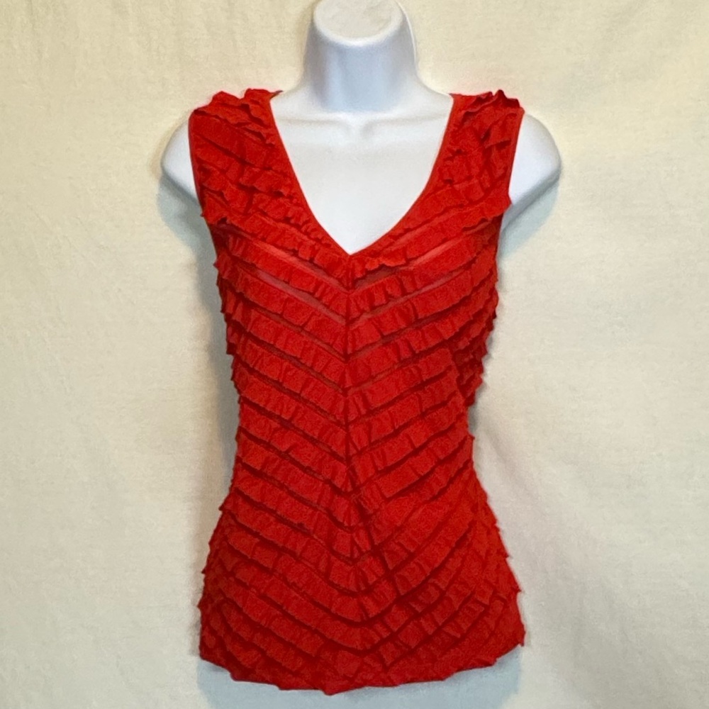 G-100 New Directions Red Ruffled Sleeveless Pullover Summer Blouse Size L